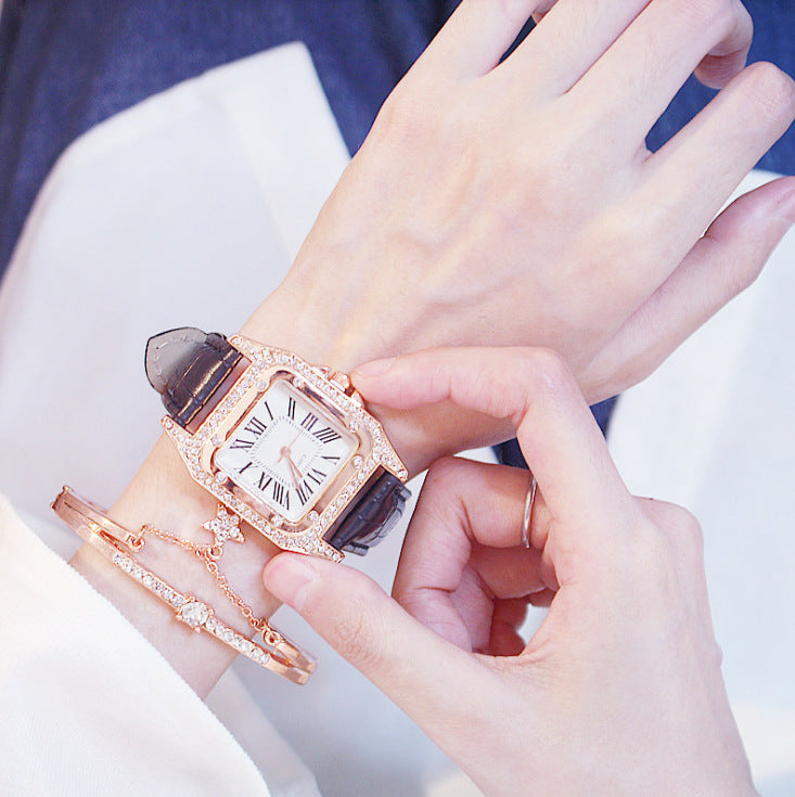 : Elegant Square Dial Quartz Watch – Classic Strap Wristwatch for Women