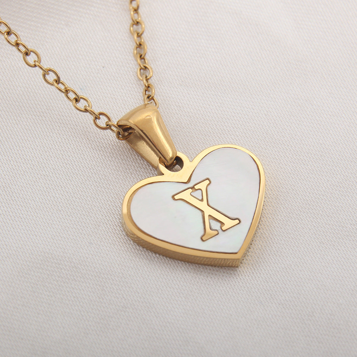 Personalized 26 Letter Heart Shell Necklace – White Shell Love Clavicle Chain for Women