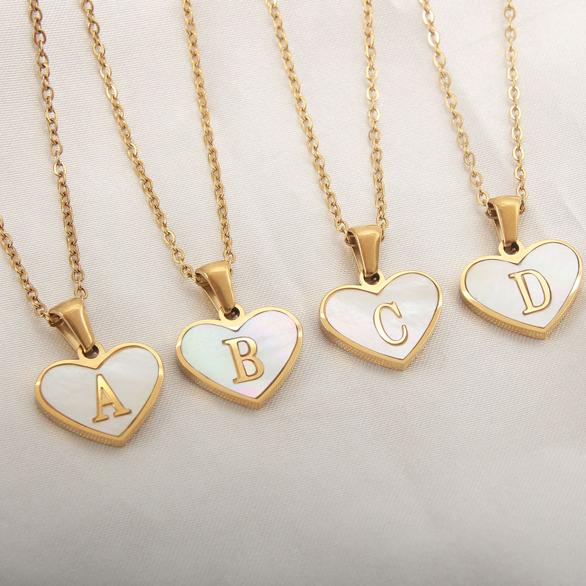 Personalized 26 Letter Heart Shell Necklace – White Shell Love Clavicle Chain for Women