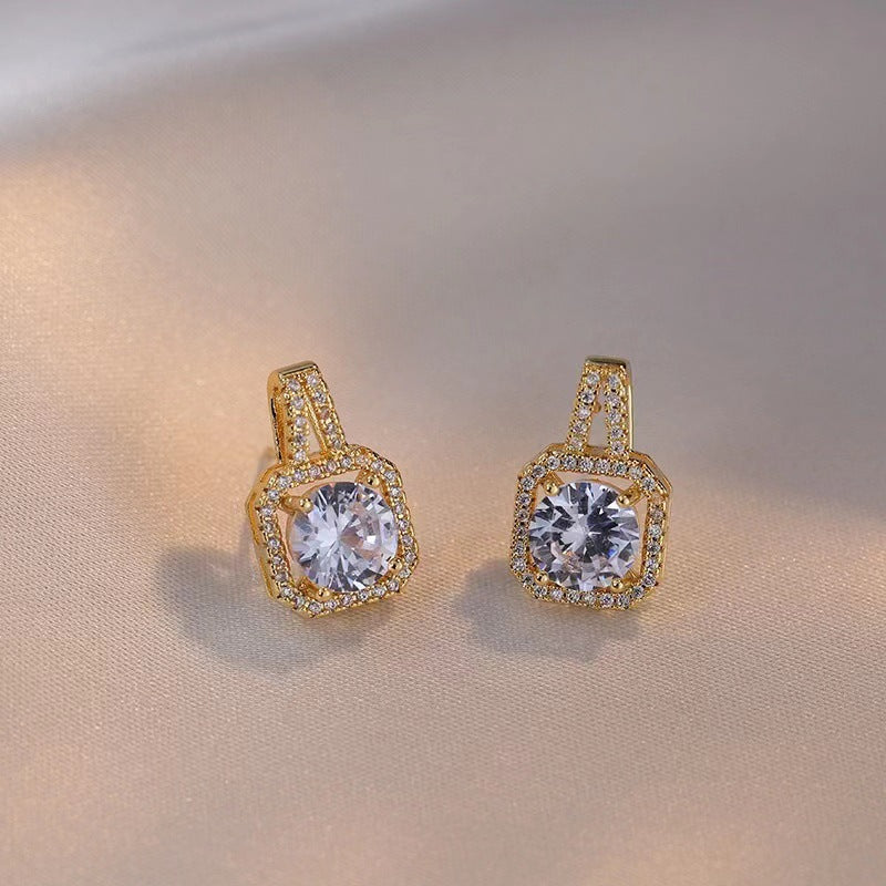 icon Gem Jewelry Set – Gold Choker Necklace, Stud Earrings & Statement Wedding Ring for Women