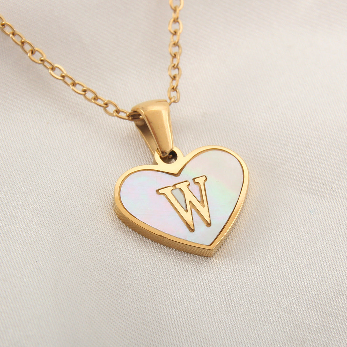 Personalized 26 Letter Heart Shell Necklace – White Shell Love Clavicle Chain for Women
