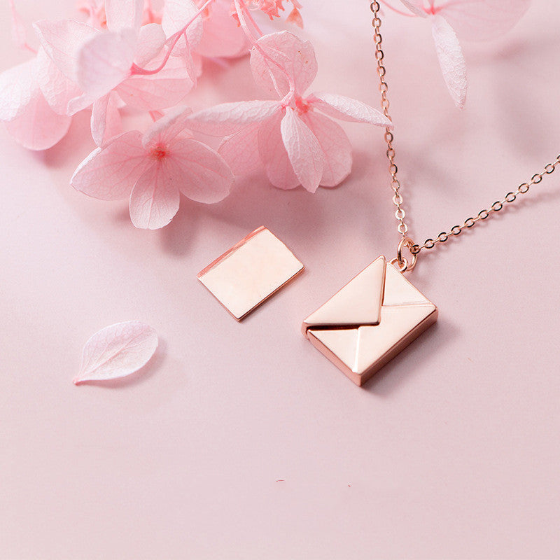 Envelope Letter Pendant Necklace – Romantic Love Gift for Women & Girlfriends