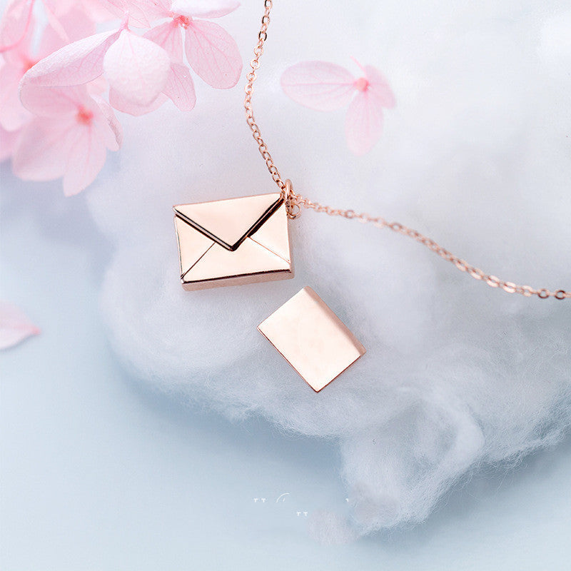Envelope Letter Pendant Necklace – Romantic Love Gift for Women & Girlfriends