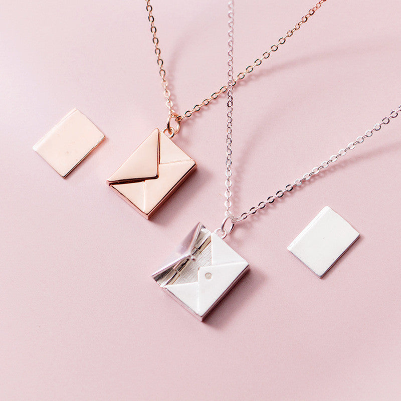 Envelope Letter Pendant Necklace – Romantic Love Gift for Women & Girlfriends