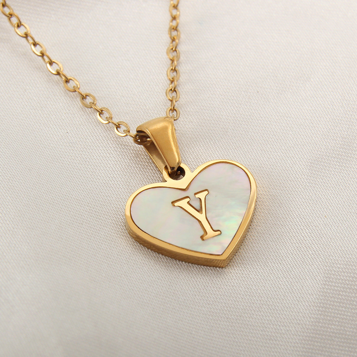 Personalized 26 Letter Heart Shell Necklace – White Shell Love Clavicle Chain for Women